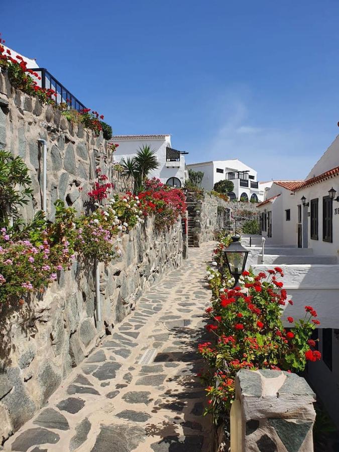 Very Romantic Seaview Apartment Patalavaca Mogan With Warm Pool Exterior photo